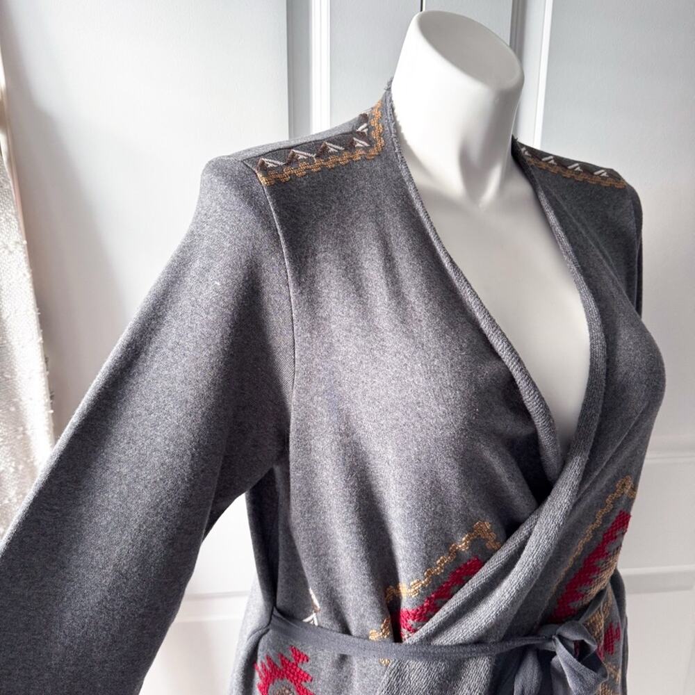 Johnny Was Grey Red Embroidered Aztec Wrap Draped Cardigan Sweater Women’s Large - Picture 3 of 9